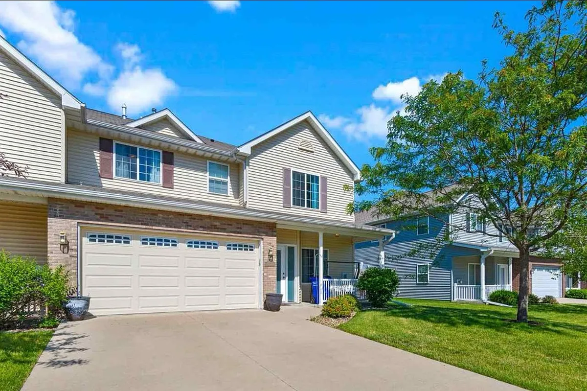 Building Photo - 1593 Burr Dr