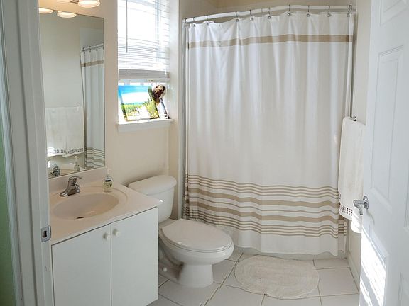 5th image of 132 Greenwich Cir
