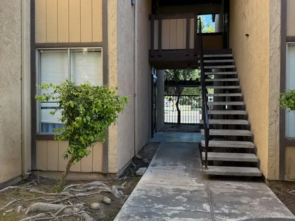 1550 W Ashlan Ave APT 244, Fresno, CA 93705