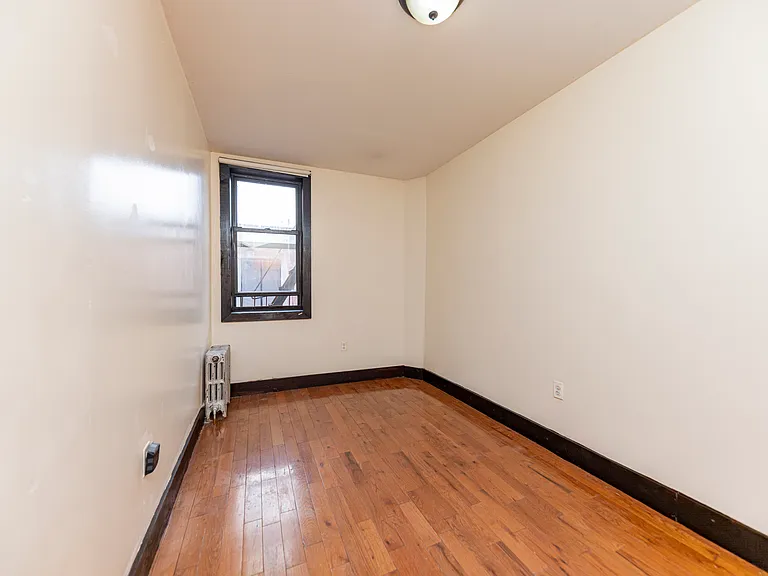 88 Starr St #2L — Photo 19