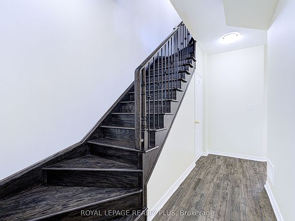 4th image of 5750 Tosca Dr #1
