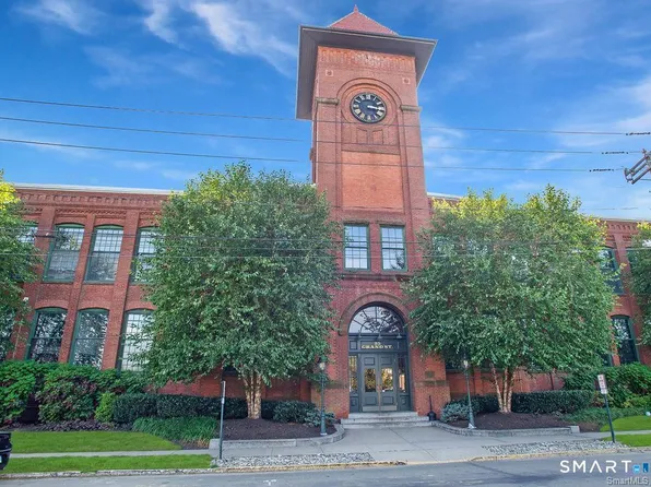 25 Grand St APT 112, Norwalk, CT 06851