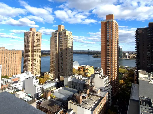 400 East 90th Street image 7 of 15