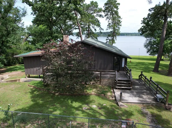 397 County Road 2143, Crockett, TX 75835