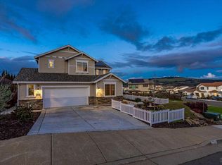 3837 Sedgemoore Dr, Santa Rosa, CA 95404