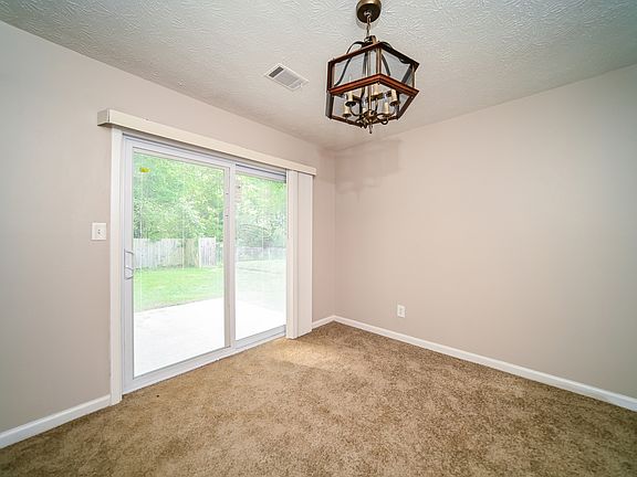 4th image of 8594 Timber Lake Dr