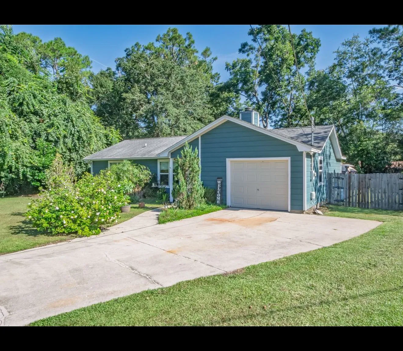 3 bed, 1006 sqft, $2,100 — Photo 2