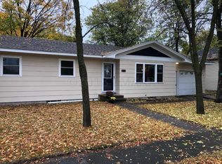 214 2nd St NE, Barnesville, MN 56514