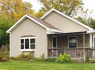 108 W Wood St, Mount Ayr, IN 47964