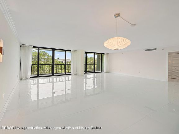 3rd image of 2450 Presidential Way APT 505