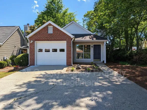 1307 Yorkshire Ln, Woodstock, GA 30188