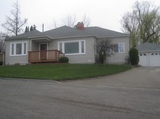 650 Hamilton Dr, Sunnyside, WA