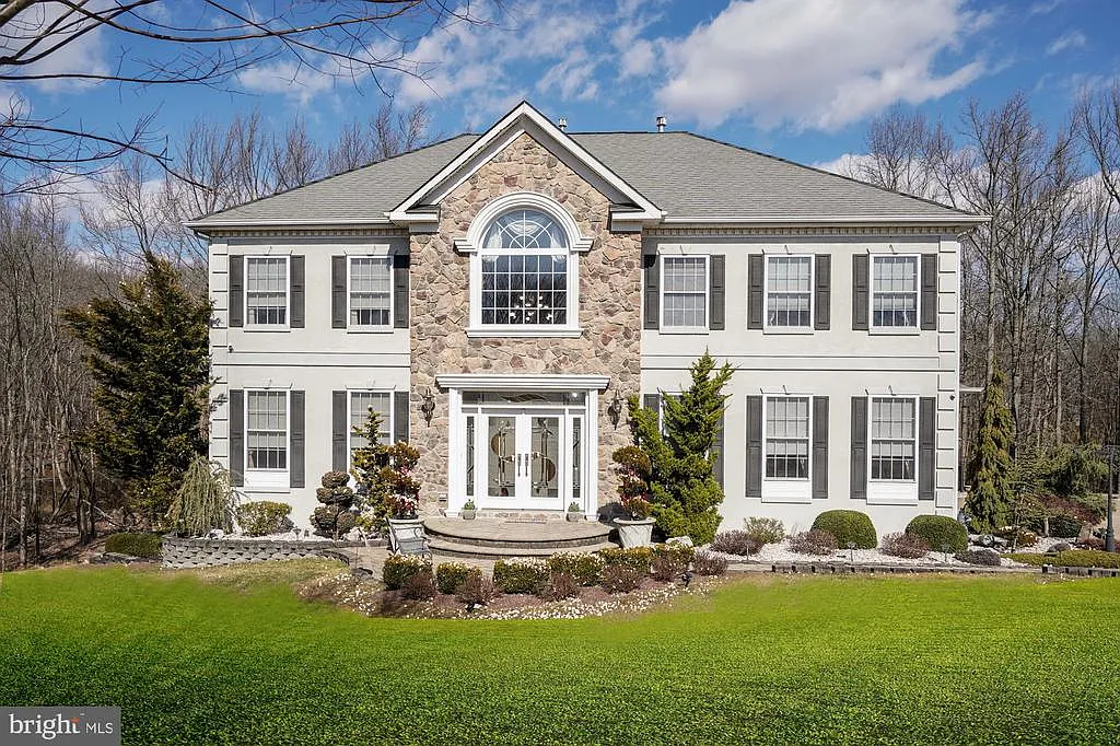 41 Stonegate Dr photo 1