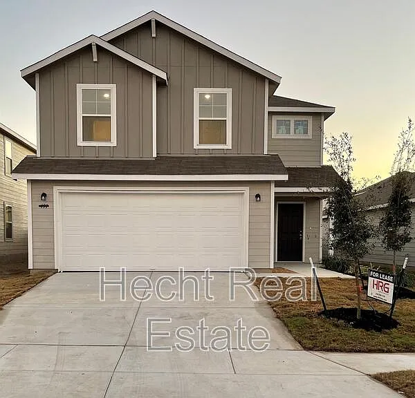 451 Forsythia — Photo 1