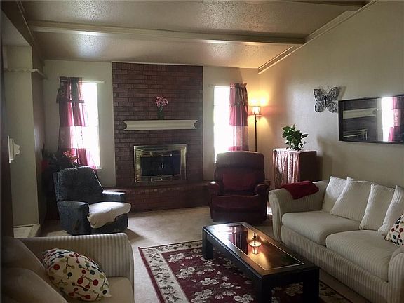 5th image of 308 S Bouziden Dr