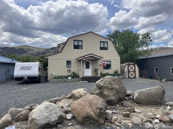 742 SW Chukar Place, Quincy, WA 98848