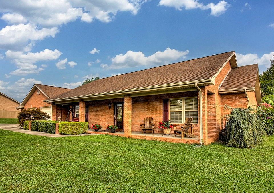 2nd image of 681 Southview Cir
