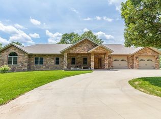 25971 Monarch Dr, Lebanon, MO 65536