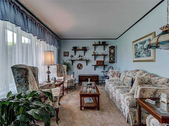 3rd image of 232 Eastlake Ave