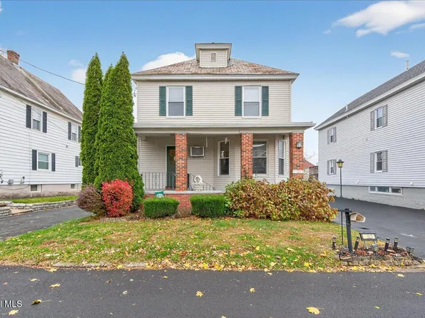 102 S Crystal Street, Mechanicville, NY 12118