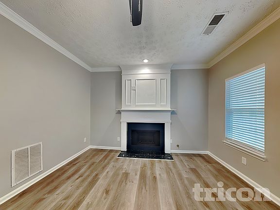 3rd image of 6793 Chestwood Ln