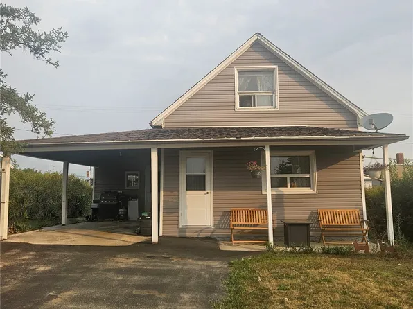 107 2nd Street S, Cabri, SK S0N 0J0