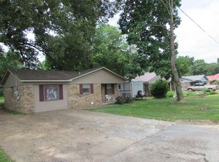 1855 Ridge St, Dyersburg, TN 38024