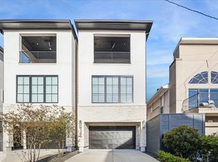 236 Birdsall St, Houston, TX 77007