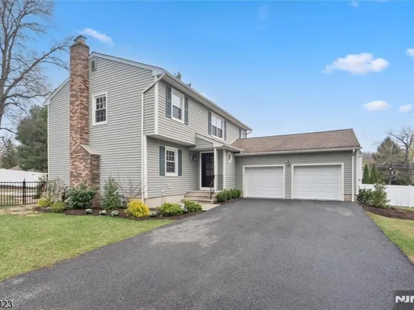 6 Giegel Court, Wyckoff, NJ 07481