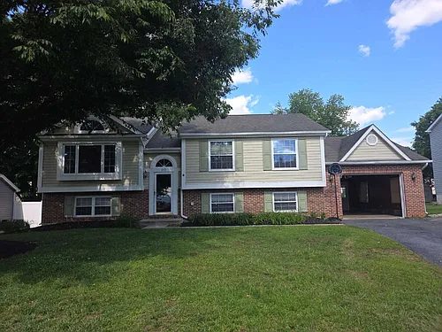 212 Sandstone Dr Photo 1 212 Sandstone Dr Photo 1