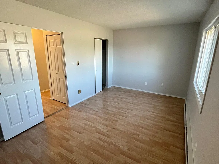 540 Greenwood Dr #D — Photo 5