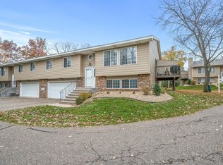 2293 Mailand Rd E, Maplewood, MN 55119