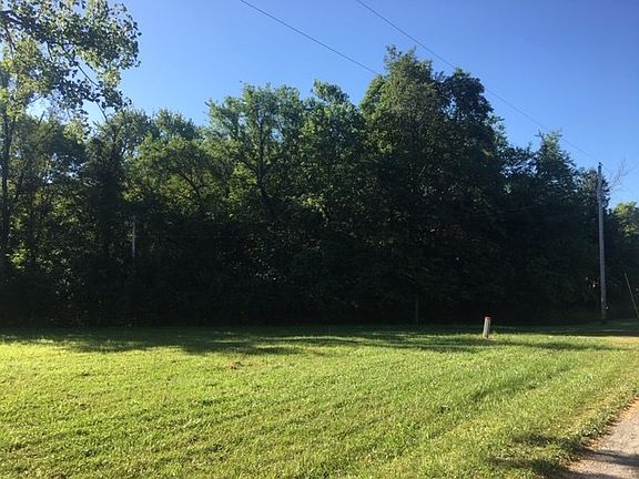 2nd image of 12300 Acorn Ln