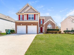 305 N Waters Edge Dr, Durham, NC 27703