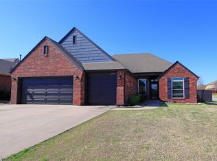 3302 S 208th East Ave, Broken Arrow, OK 74014