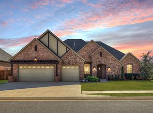 3032 Trailhead Dr, Edmond, OK 73034