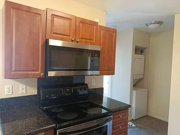 2950 Alta View Dr — Photo 12
