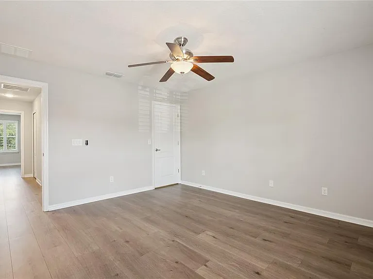 5640 Siracusa Ln — Photo 24