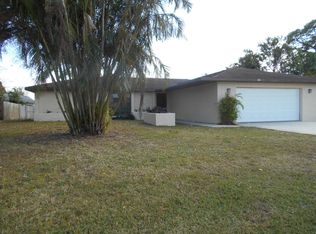 140 NE Sagamore Ter, Port Saint Lucie, FL 34983