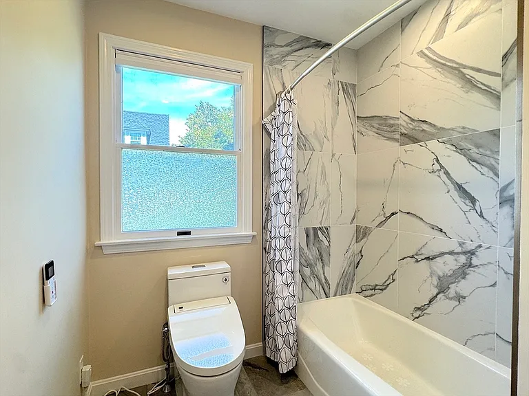 298 Adams St #- — Photo 23