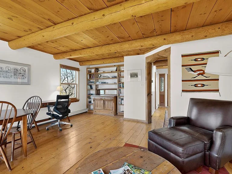 3308 Beach Rd NW — Photo 9