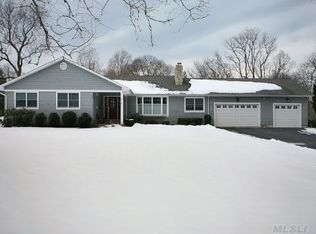 23 Thea Ln, Huntington, NY 11743