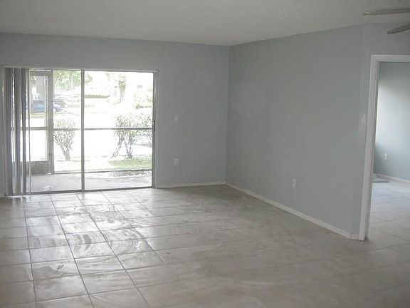 5th image of 721 N Pine Island Rd APT 116