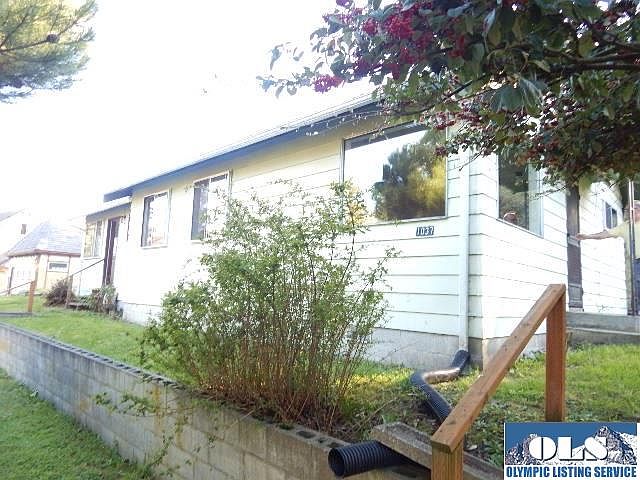 1st image of 1037 Umatilla Ave