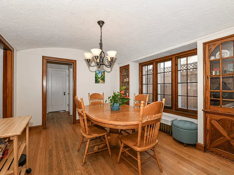6811 Aetna Ct — Photo 12