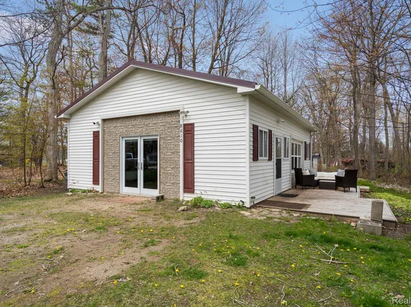 8522 Port Austin Rd, Pigeon, MI 48755