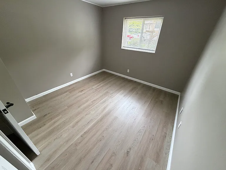 1717 Summit St #1A — Photo 9