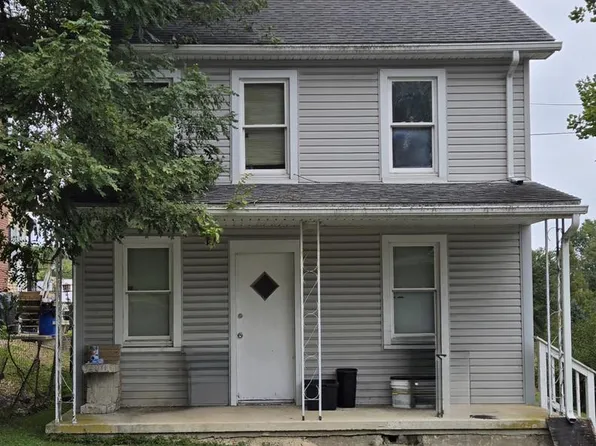 410 Bellemans Church Rd, Leesport, PA 19533