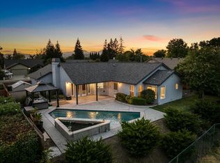 2824 Blue Bell Dr, Redding, CA 96001