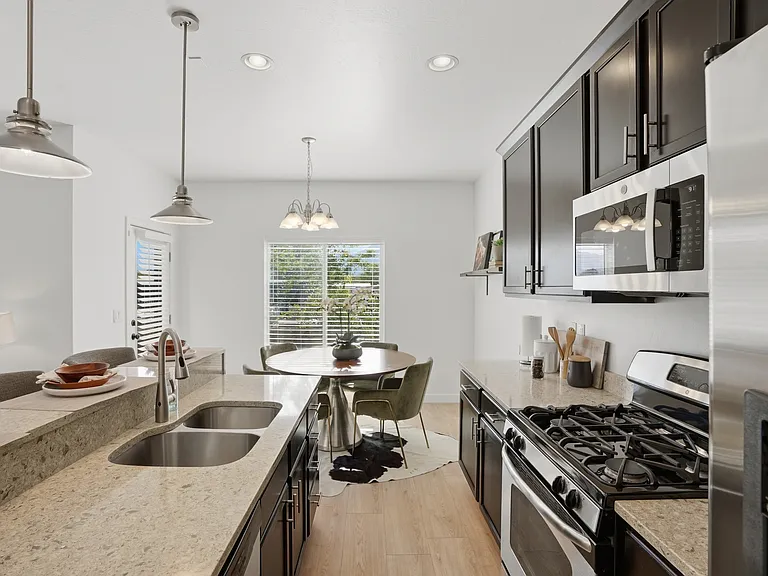 7539 S Casenina Dr — Photo 16